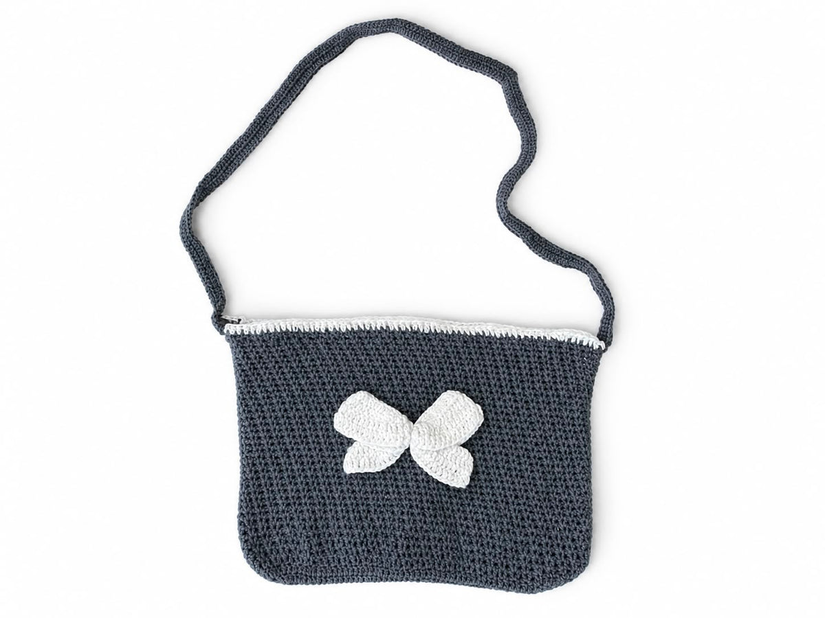 Handmade Crochet bow clip Purse